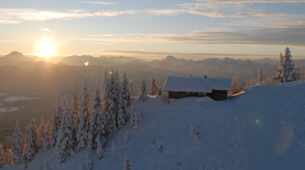 Tourismus Lenggries, Foto: H. Walther, Hütte am Brauneck Lenggries im Winter Hütte am Brauneck Lenggries im Winter